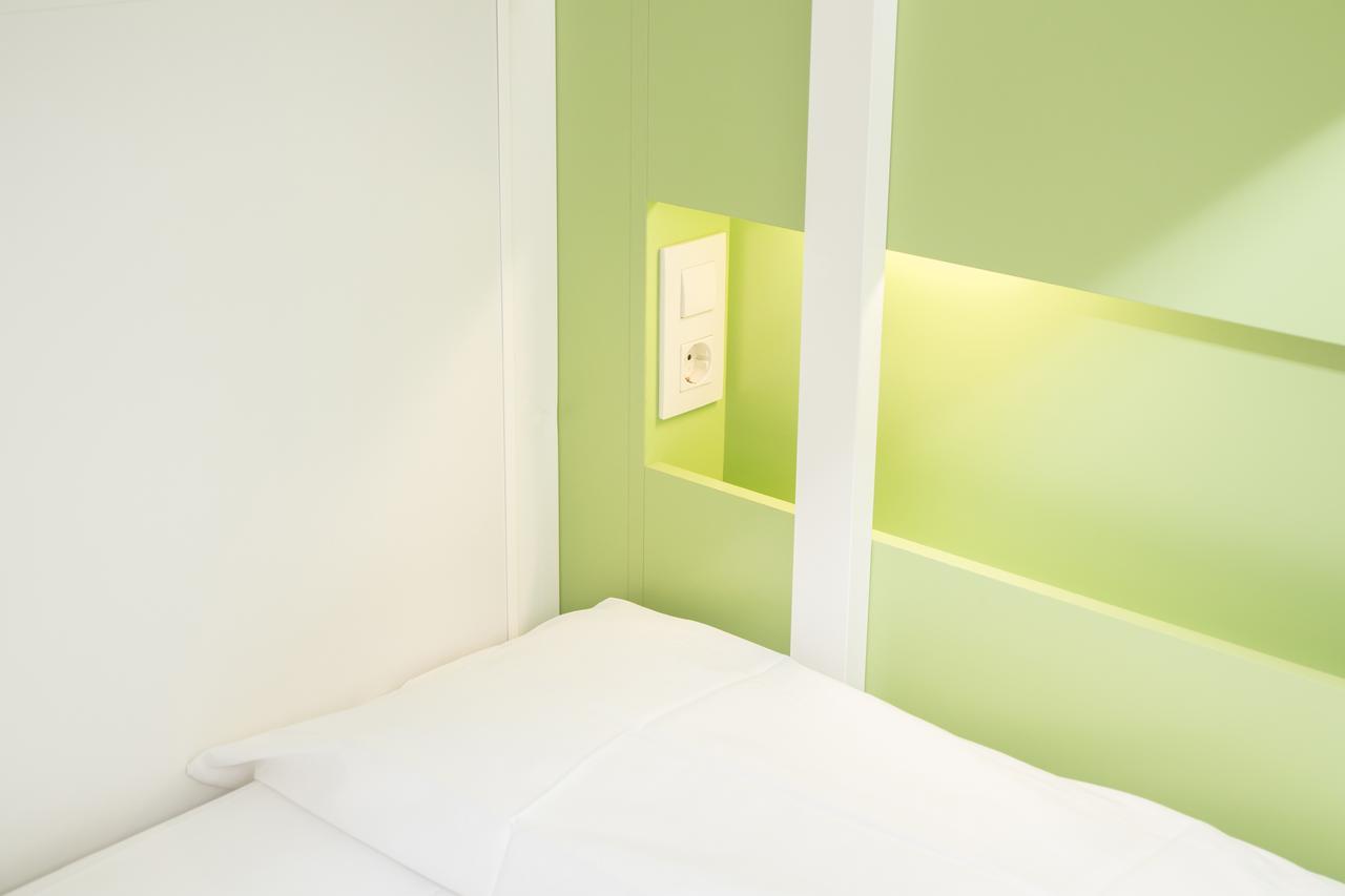 Sant Jordi Hostels Sagrada Familia Barcelona Exterior photo